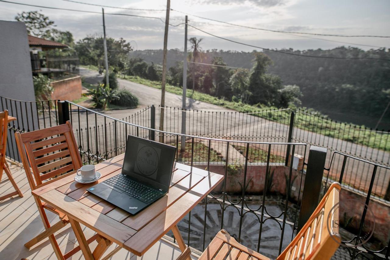 Isondu Suites & Breakfast Puerto Iguazú Zewnętrze zdjęcie